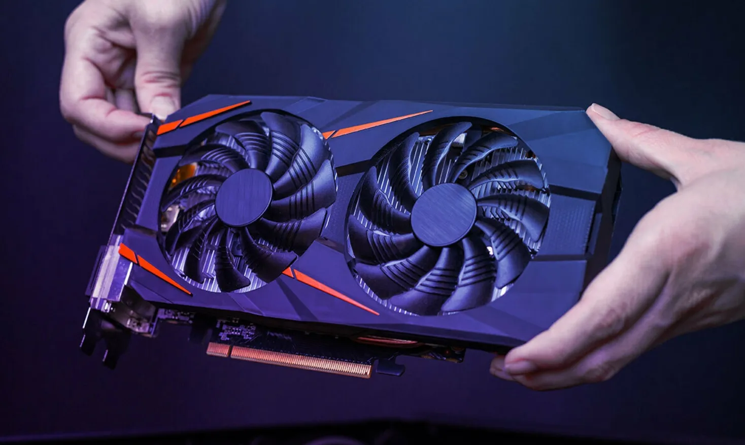 Kiểm tra thông tin card màn hình trước khi cập nhật driver