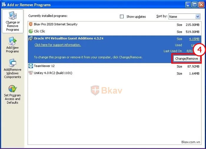Kiểm tra danh sách Display adapters trong Device Manager