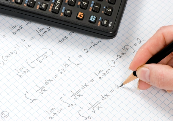 Ôn Thi Lý Thuyết Tin Học Cơ Bản: Cẩm Nang Đạt Điểm Tuyệt Đối