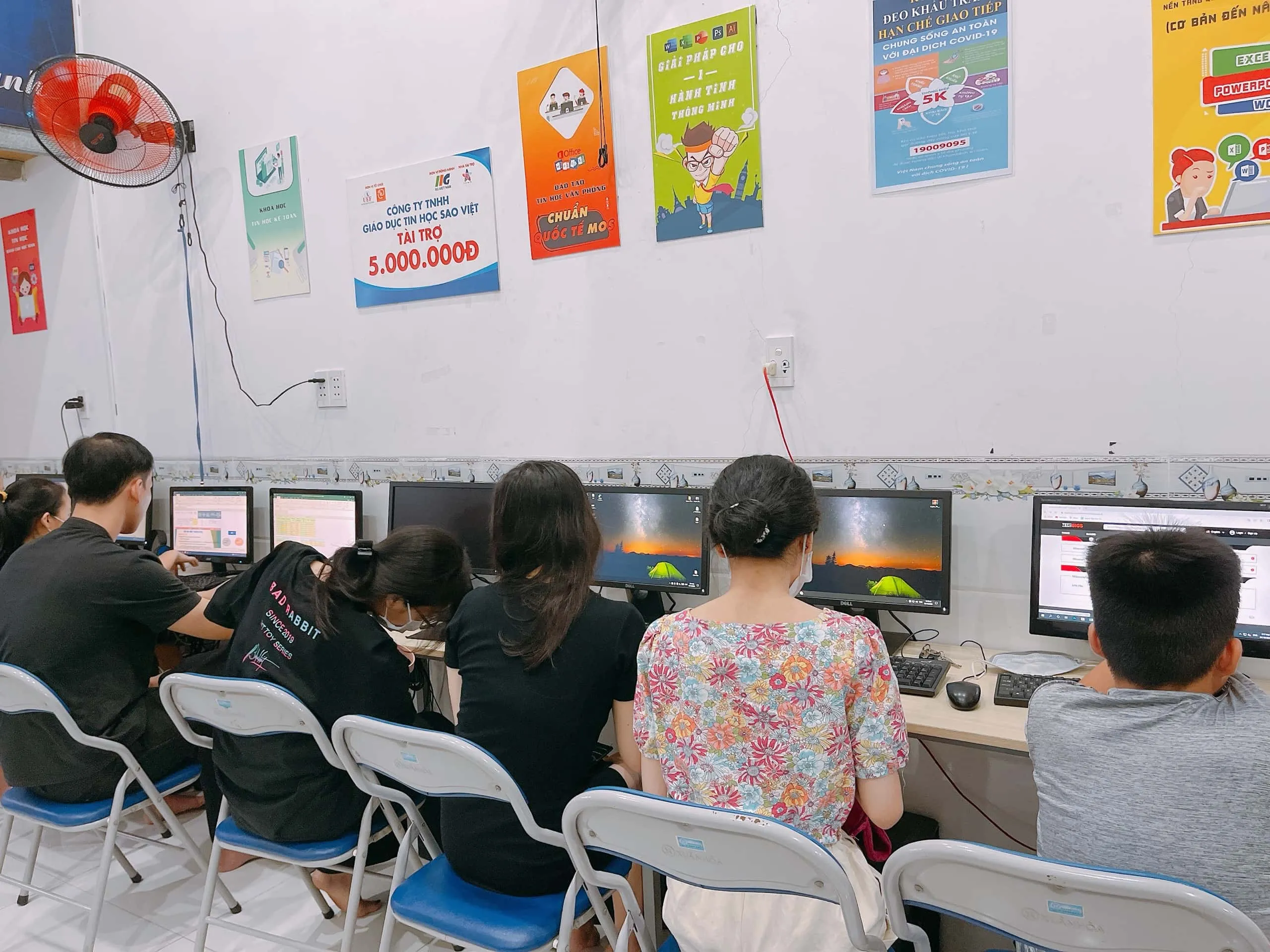 Các khóa học vi tính văn phòng đa dạng tại quận Tân Bình