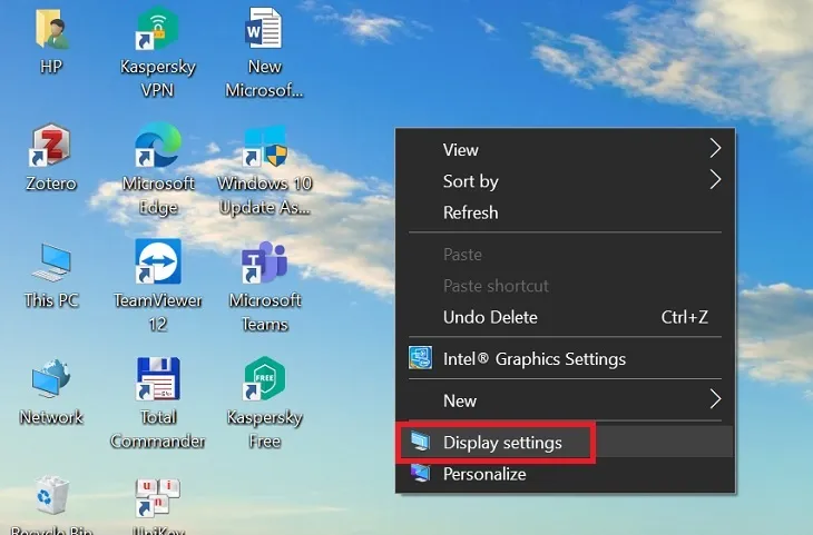 Truy cập Display Settings để bắt đầu quá trình thay đổi độ phân giải