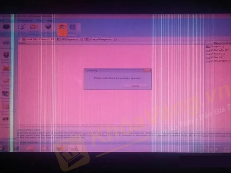 lỗi màn hình laptop bị nhòe màu hồng