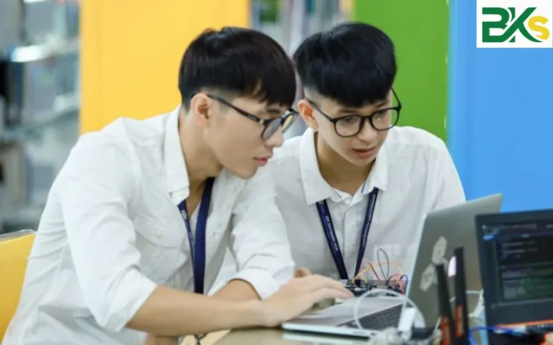 Cơ hội nghề nghiệp đa dạng cho sinh viên ngành tin học