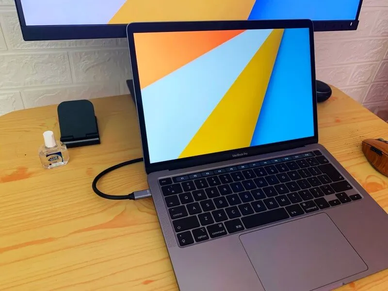 Lỗi tốc độ làm mới màn hình không phù hợp