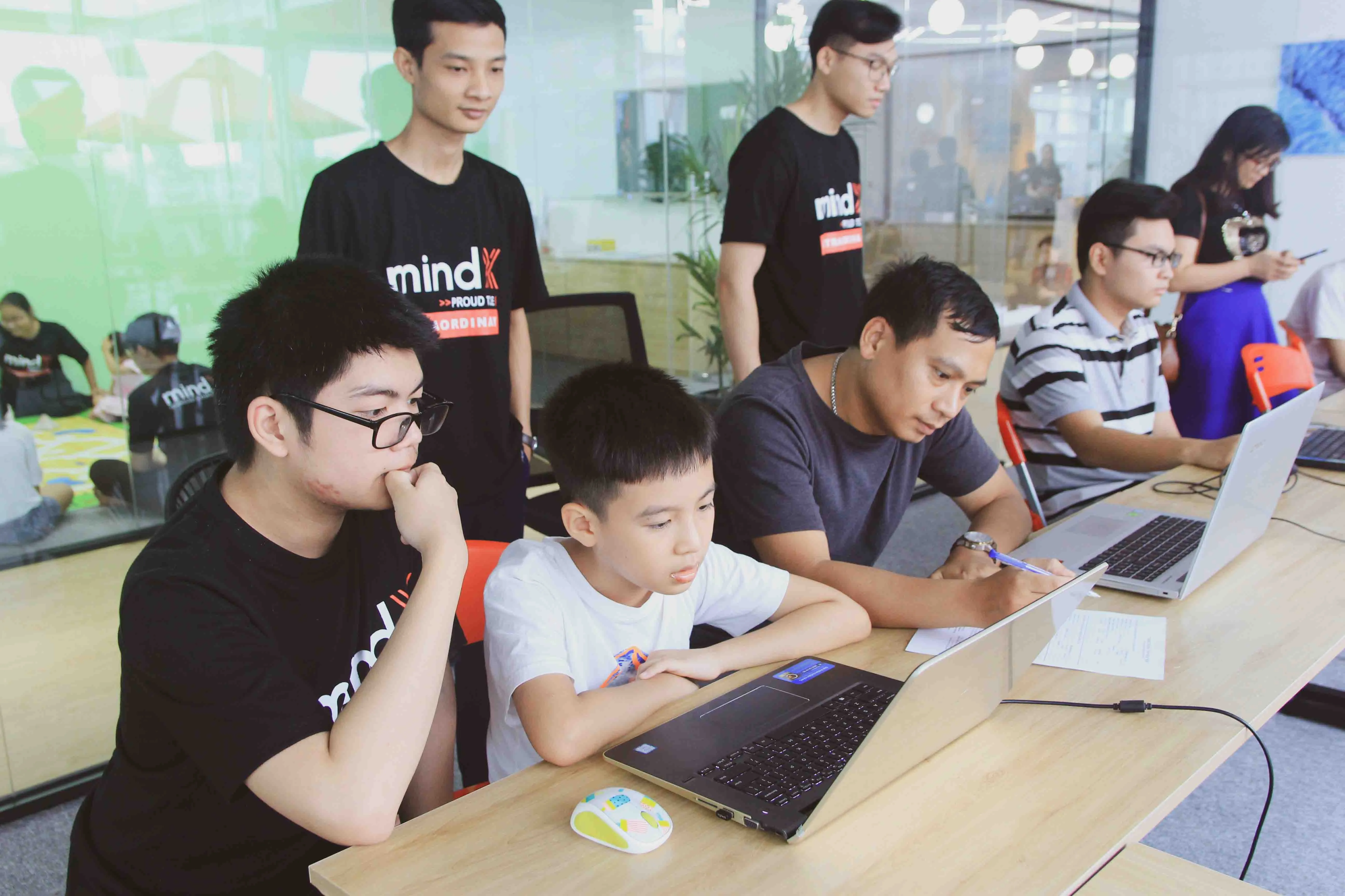 Môi trường học tập chuyên nghiệp và sáng tạo tại hệ thống MindX Technology