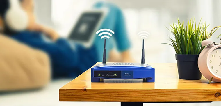Chỉnh lại hướng ăng-ten phát sóng của router