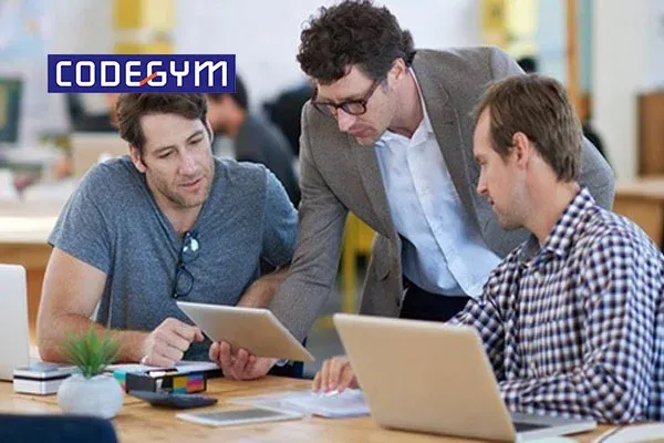 Vai trò cốt lõi của lập trình viên trong việc xây dựng hệ sinh thái kỹ thuật số hiện đại