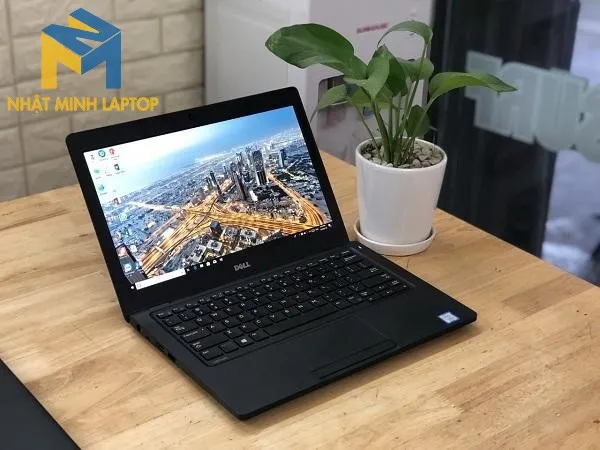 laptop nhỏ gọn cấu hình cao