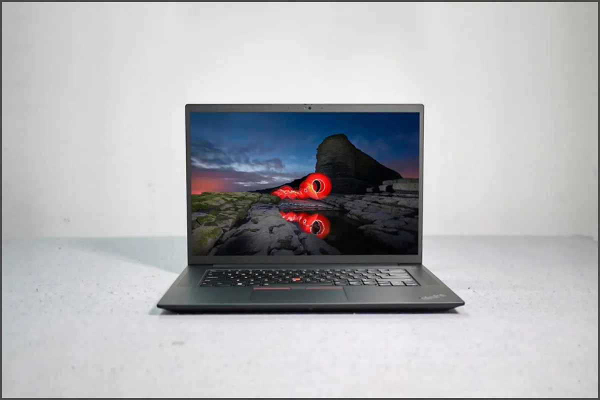 Sự ổn định tuyệt đối từ dòng máy trạm ThinkPad nổi tiếng của Lenovo