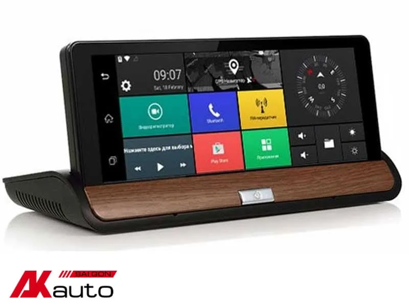 màn hình đặt trên taplo