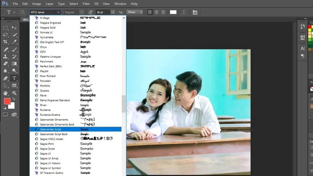 Mở Photoshop và chọn font chữ mới vừa cài đặt
