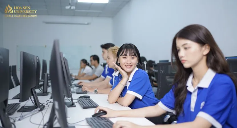 Môi trường học tập hiện đại dành cho sinh viên công nghệ