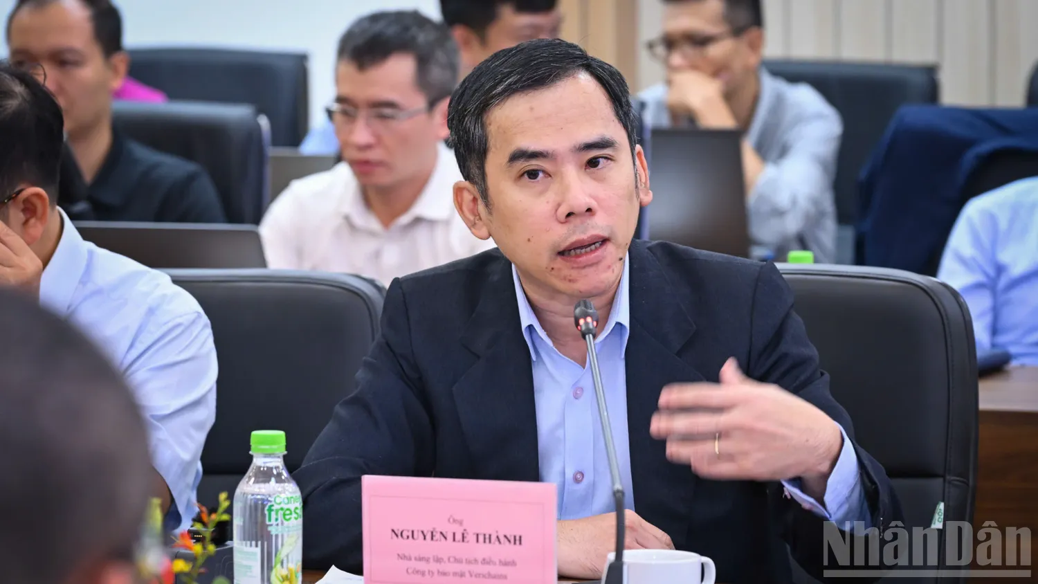 Ông Nguyễn Lê Thành, Nhà sáng lập Verichains chia sẻ tại tọa đàm.