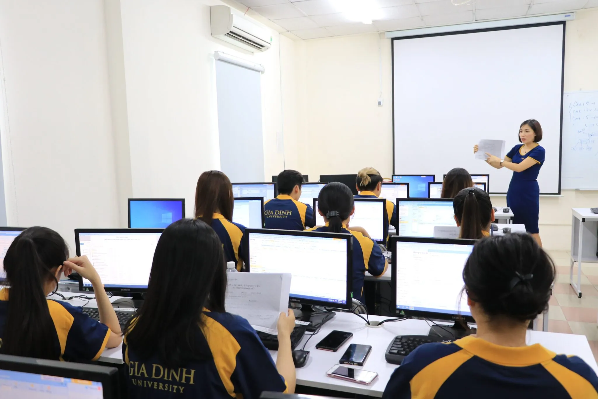 Thực hành Pentest trong phòng Lab