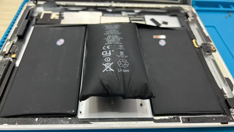 Hãy thật cẩn thận với laptop có pin bị phồng