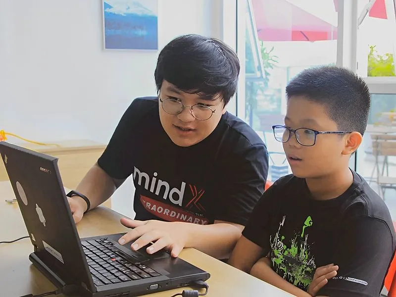 Lớp học lập trình cho trẻ em ở MindX Technology School