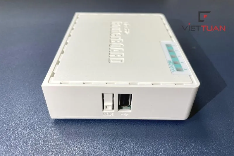 cổng-usb-router-mikrotik-rb750gr3