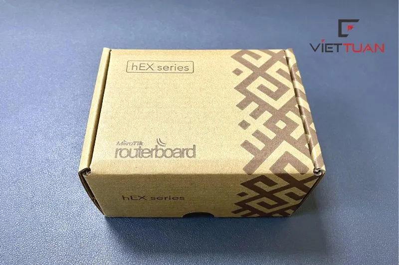 vỏ-hộp-router-mikrotik-rb750gr3