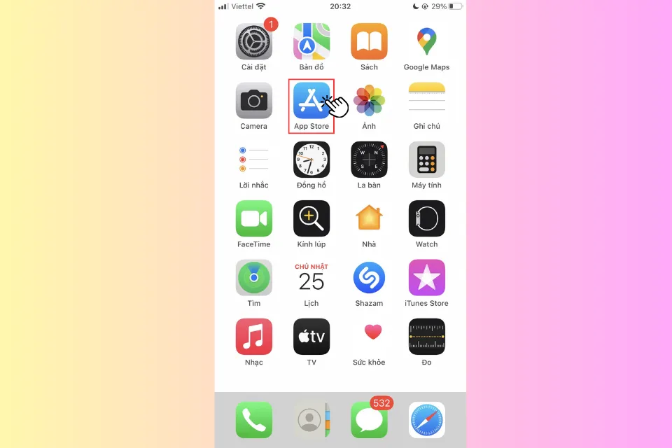 Đầu tiên bạn cần mở ứng dụng App Store trên điện thoại iOS của bạn