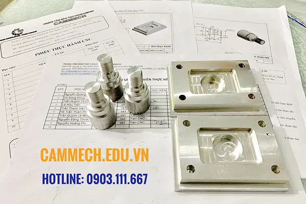 Chi tiết tiện ren và vát mép phức tạp