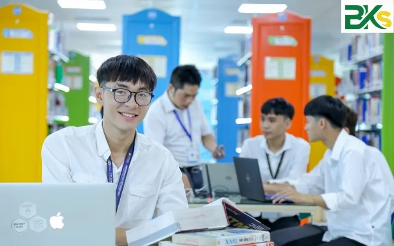 Tìm hiểu về chương trình đào tạo trung cấp tin học uy tín